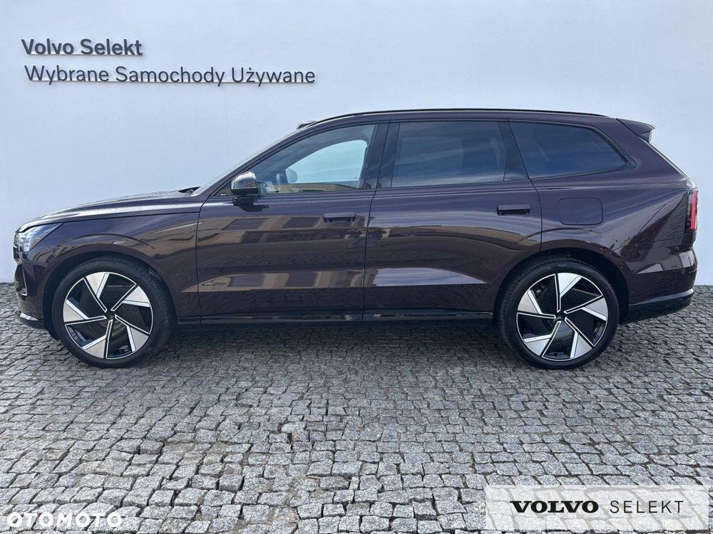 Volvo EX90 - 4