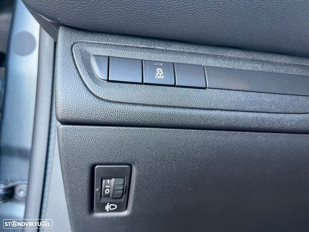 Peugeot 208 PureTech 82 Active - 33