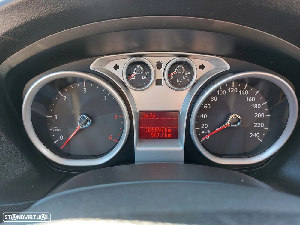 Ford Focus SW 1.6 TDCi Trend - 16