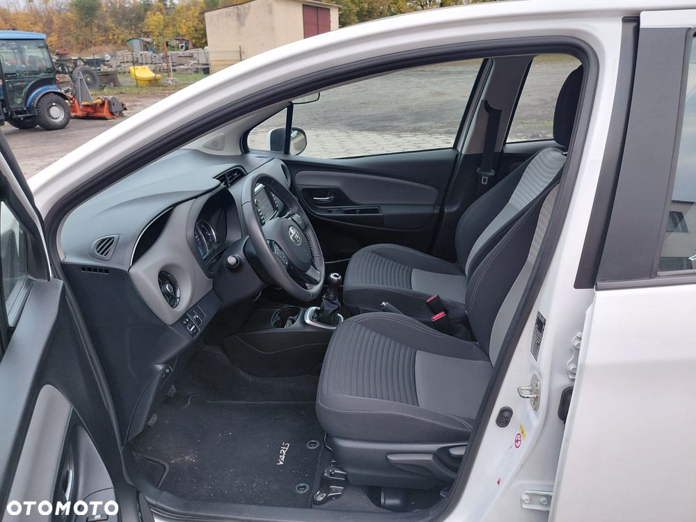 Toyota Yaris 1.0 VVT-i - 8