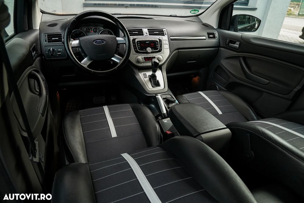 Ford Kuga 2.0 TDCi 4WD Powershift Titanium - 12