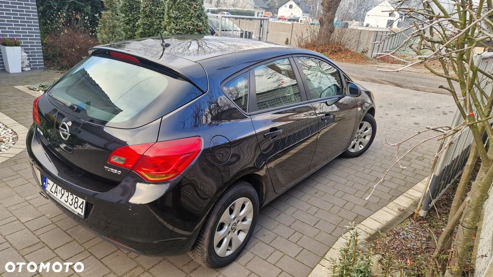 Opel Astra - 16