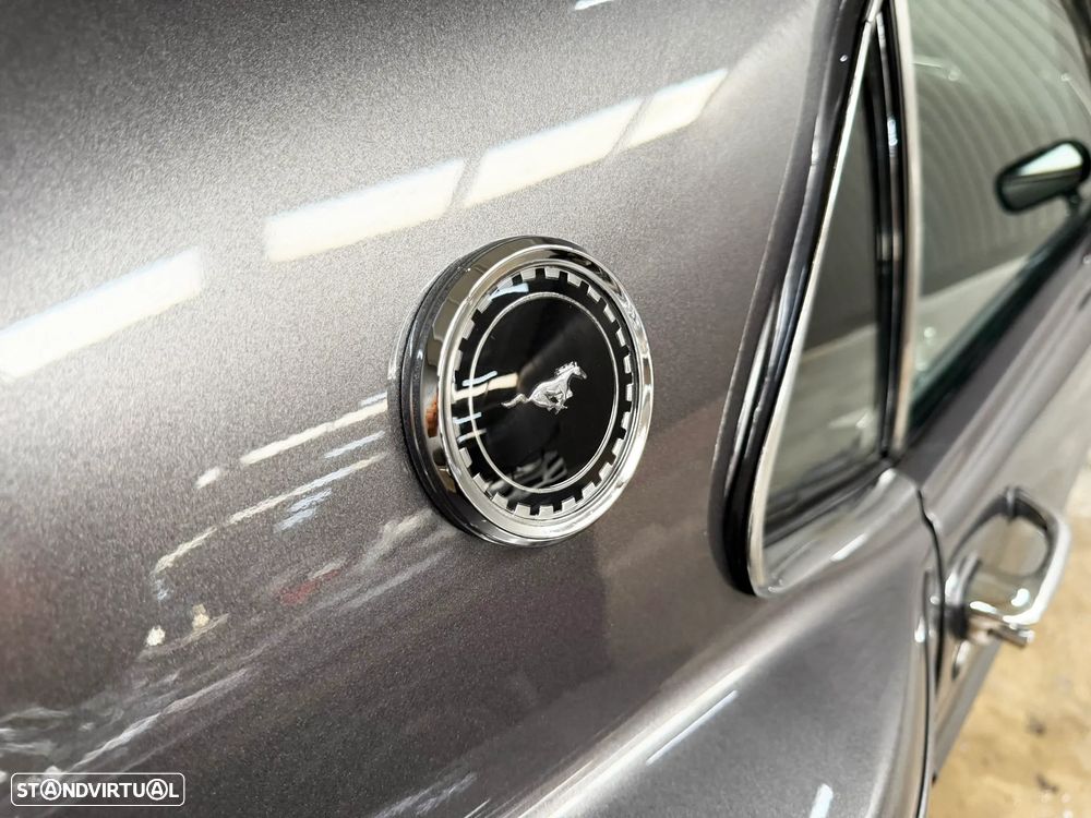 Ford Mustang - 54