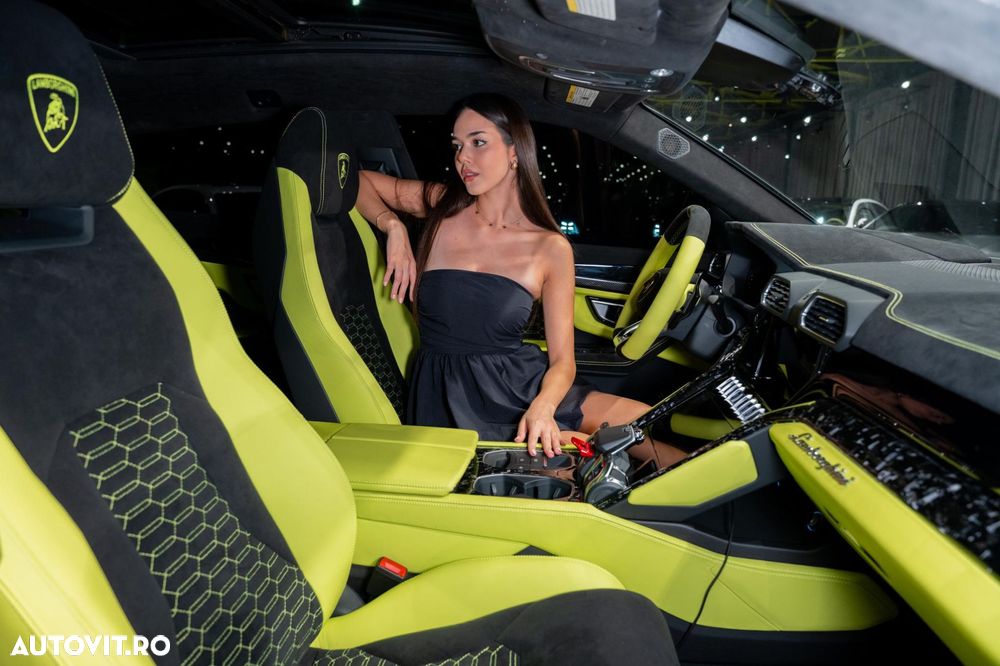 Lamborghini URUS - 31