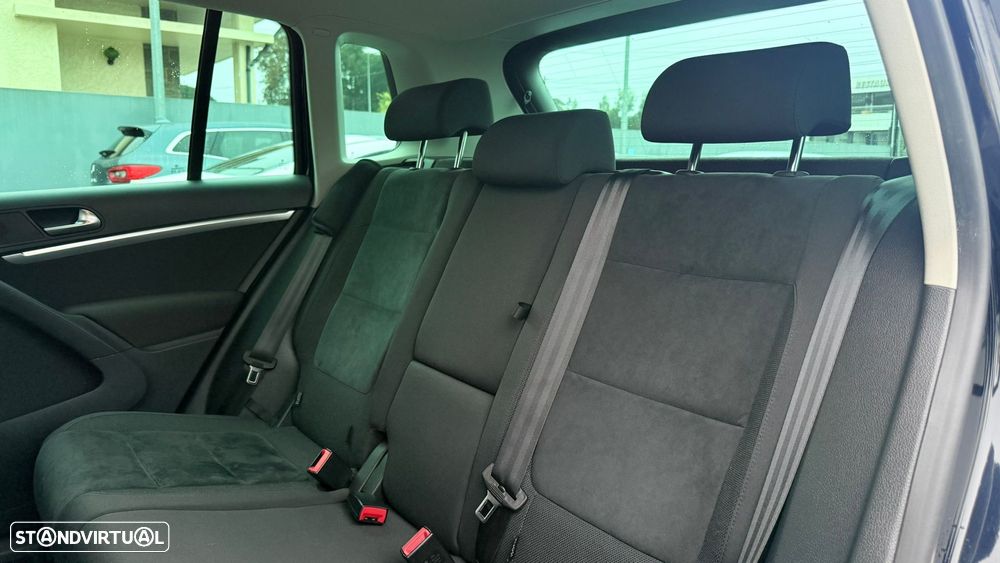 VW Tiguan 1.4 TSi Sport BlueMotion - 13