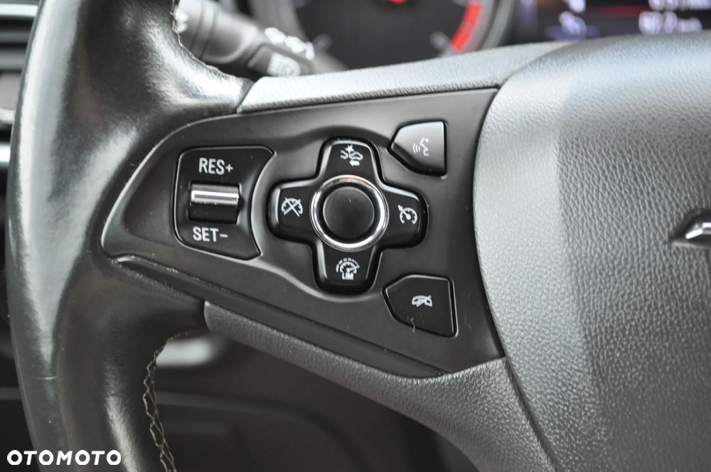 Opel Astra 1.4 Turbo Dynamic - 22