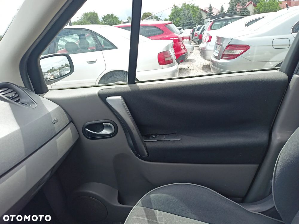 Renault Scenic - 12
