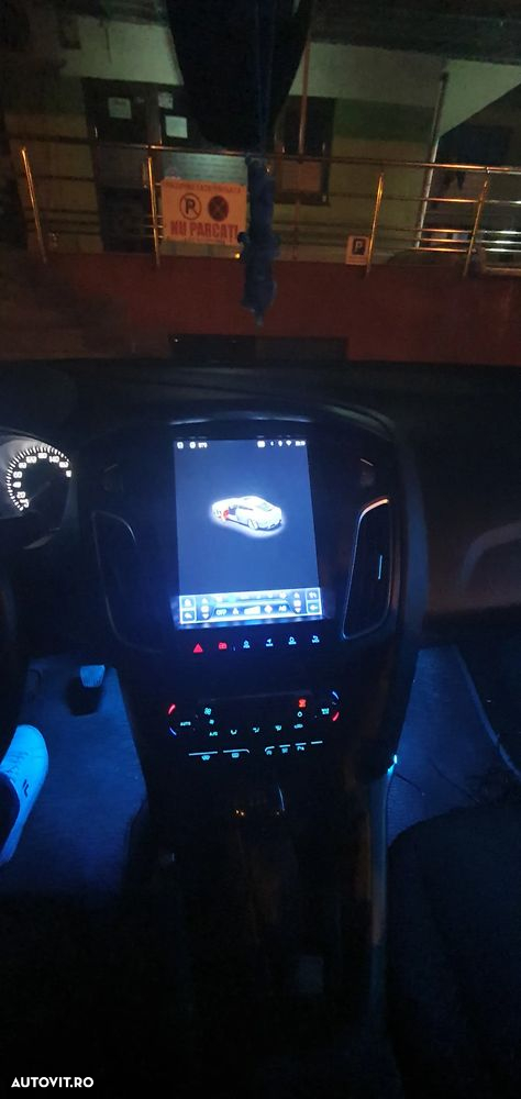 Ford Focus 1.0 EcoBoost Sport - 11