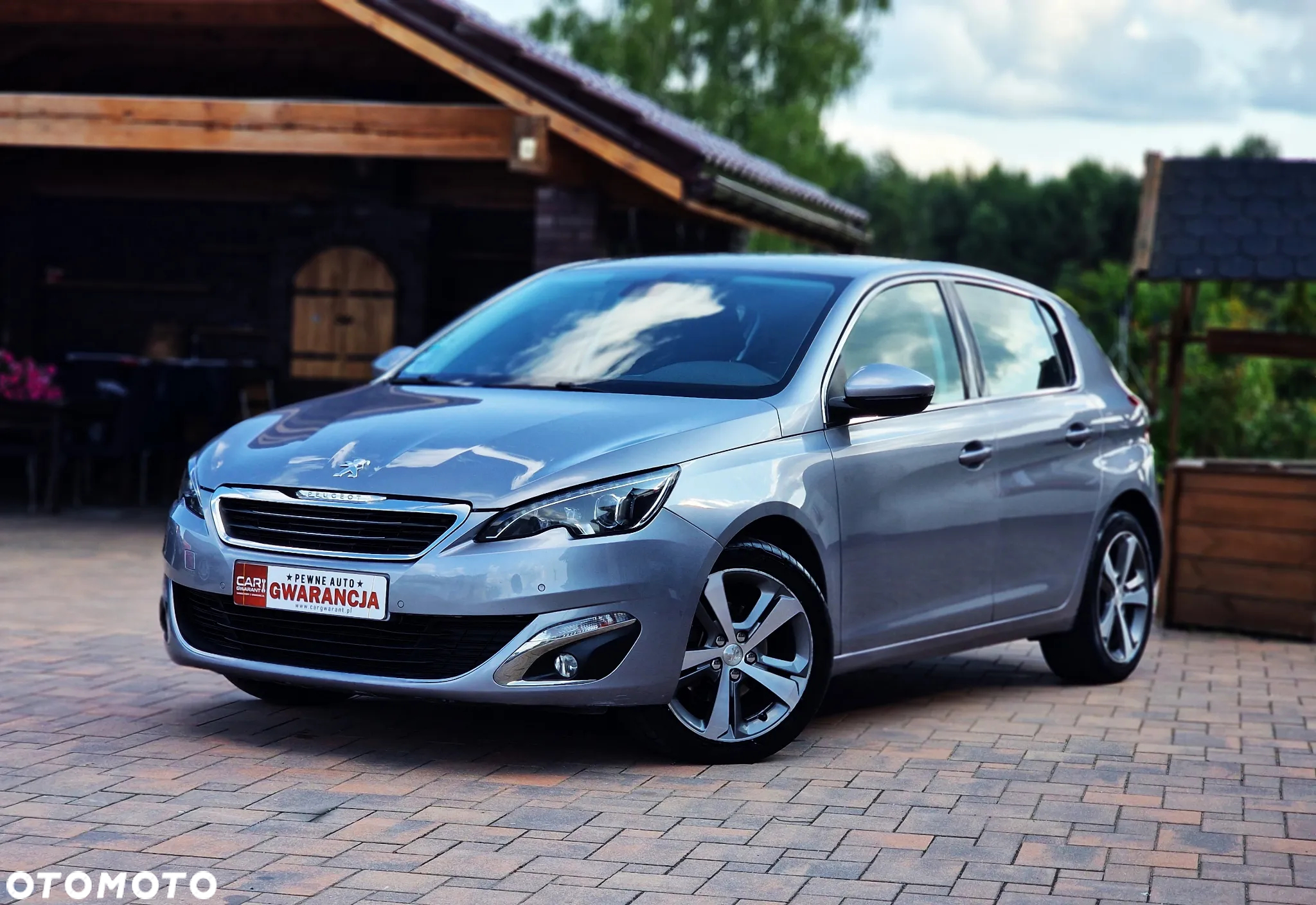 Peugeot 308 SW 1.2 PureTech Allure S&S - 4