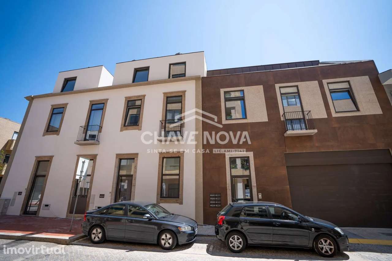 Apartamento T2 com Vista Mar, no centro de Espinho - Grande imagem: 2/22