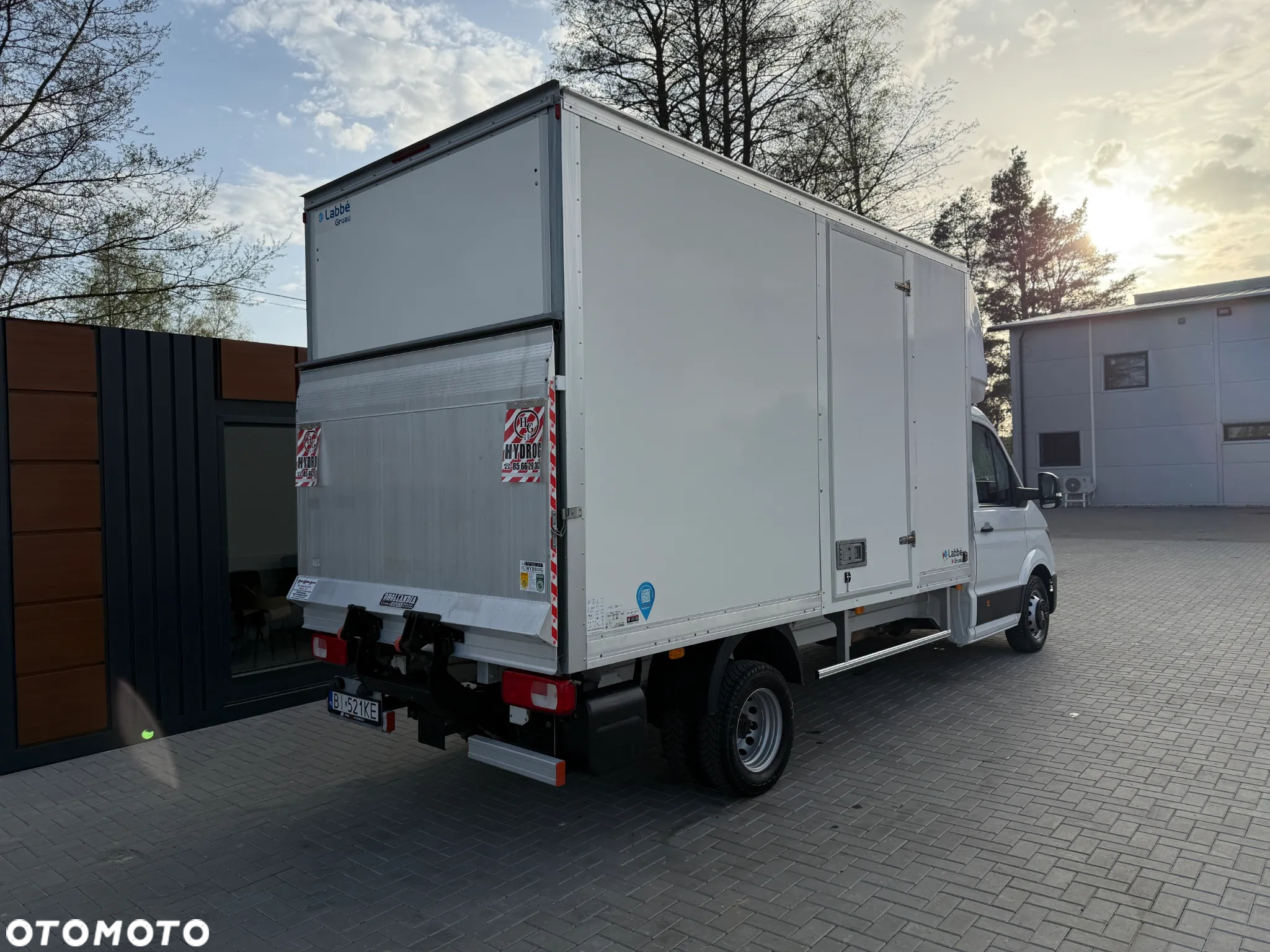Volkswagen Crafter 2.0 177KM / 12.2021 / 51.850KM / Kontener 8EP + Drzwi Boczne / Winda 750KG / ZAREJESTROWANY - 7