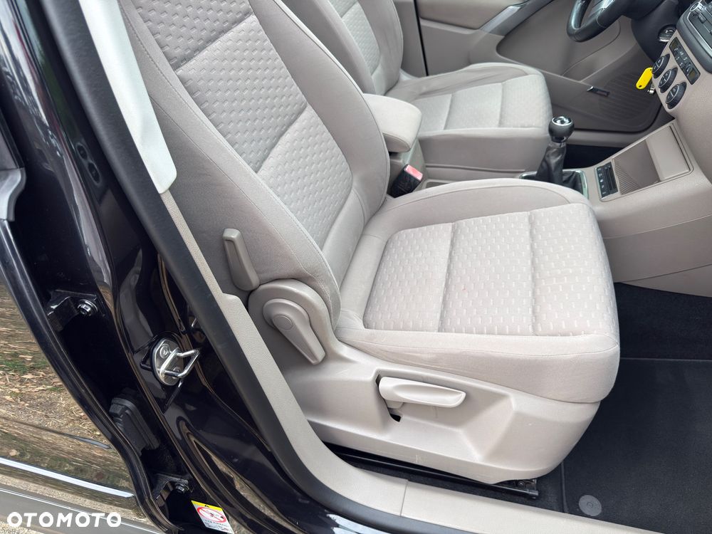 Volkswagen Tiguan - 26