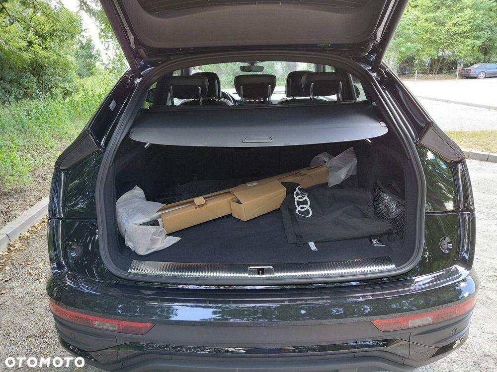 Audi Q5 Sportback - 36
