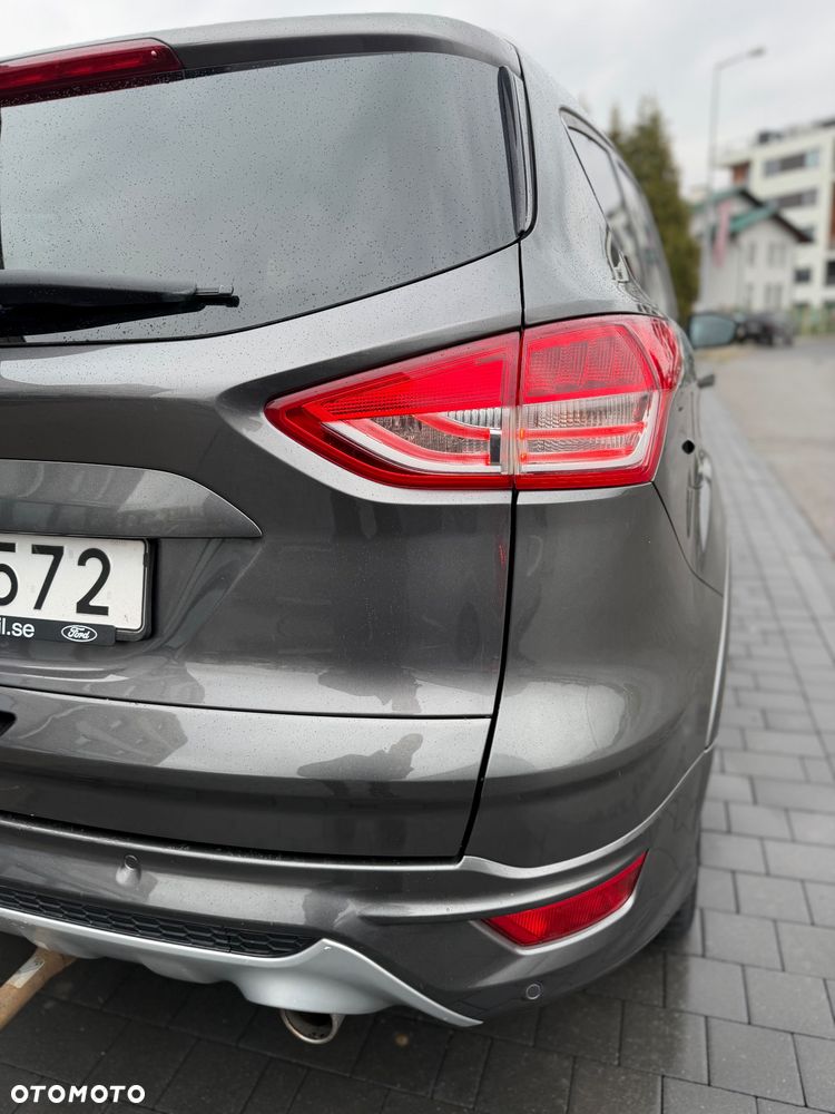 Ford Kuga 2.0 TDCi 4x4 Titanium - 14