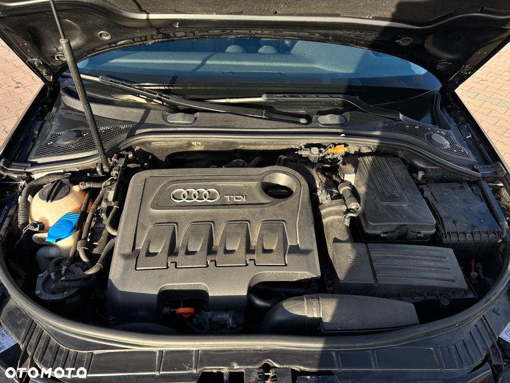 Audi A3 Sportback 2.0 TDI DPF quattro Ambition - 12
