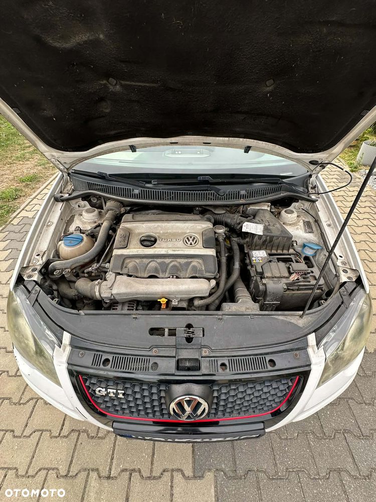Volkswagen Polo 1.8T GTI - 8