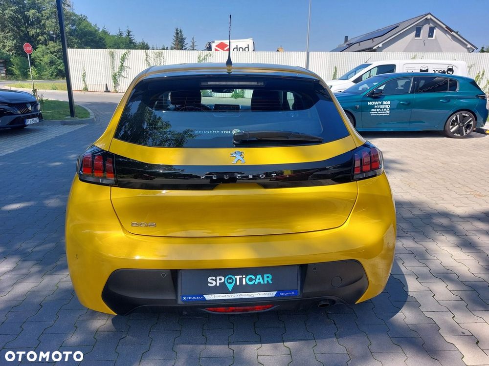 Peugeot 208 - 5