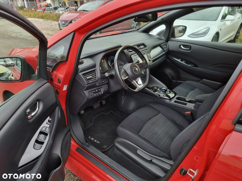 Nissan Leaf 40 kWh N-Connecta - 9