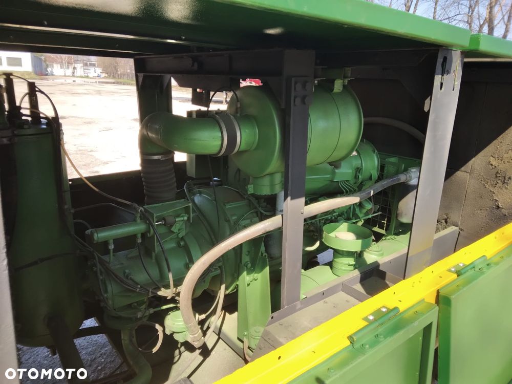 kompresor śrubowy 7m3/min -12bar - 12