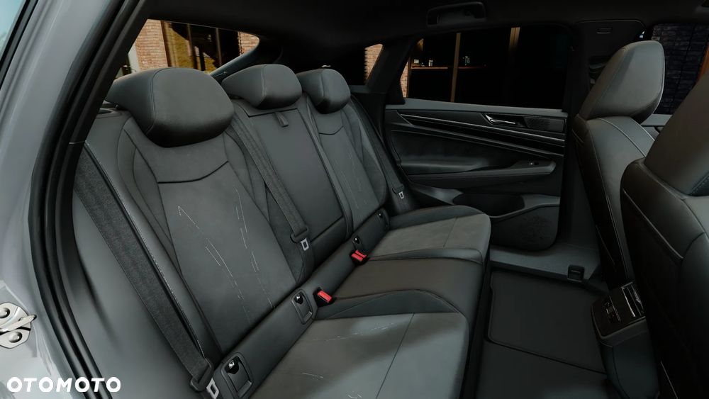 Volkswagen ID.7 77kWh Plus - 12