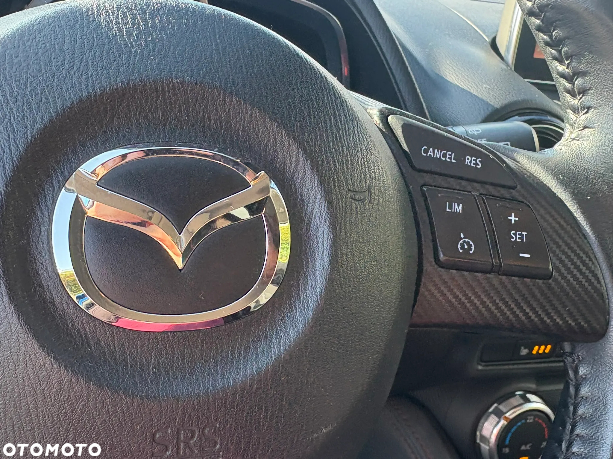 Mazda 2 SKYACTIV-D 105 Exclusive-Line - 32