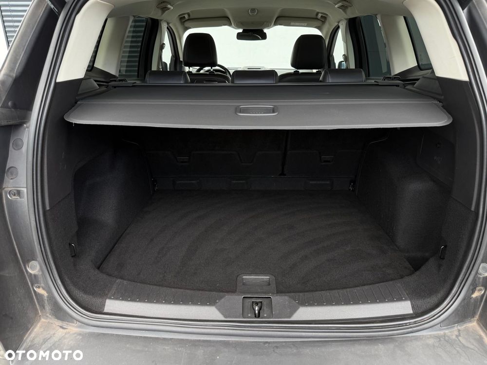 Ford Kuga 2.0 TDCi 4x4 Titanium - 36