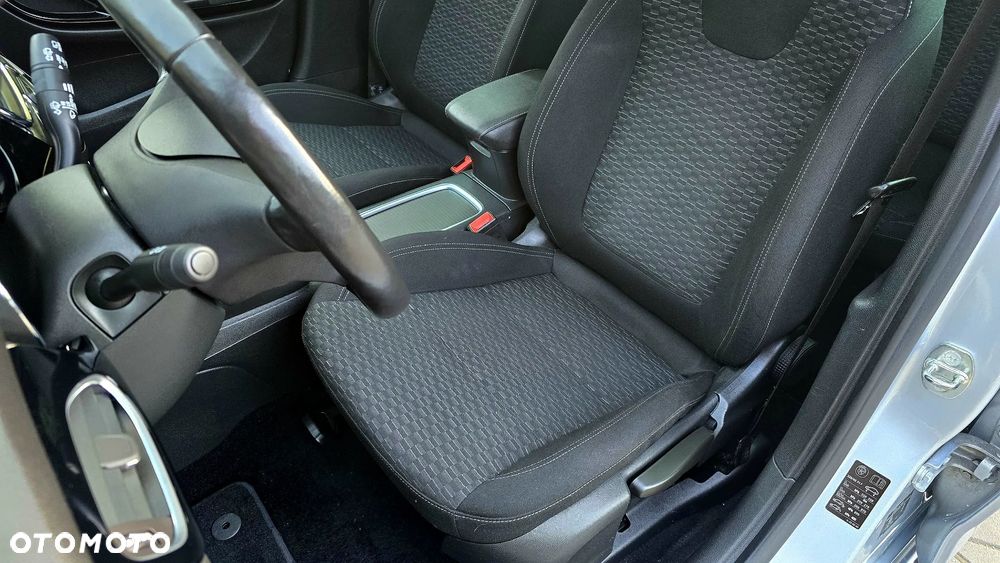 Opel Astra 1.4 Turbo Start/Stop Dynamic - 21