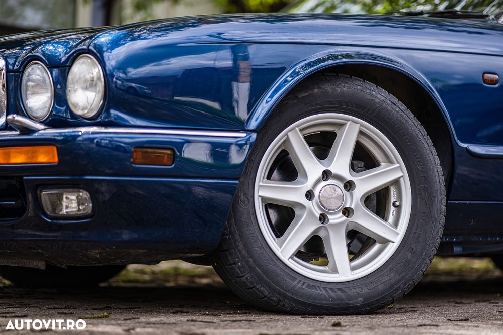 Jaguar XJ - 26