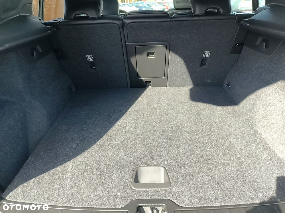 Volvo XC 40 82kWh Recharge Twin AWD Plus - 33