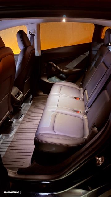 Tesla Model Y RWD - 11