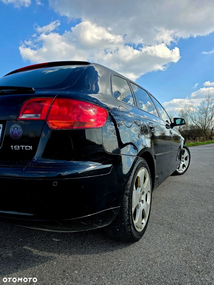 Audi A3 Sportback 1.9 TDI DPF Ambiente - 7