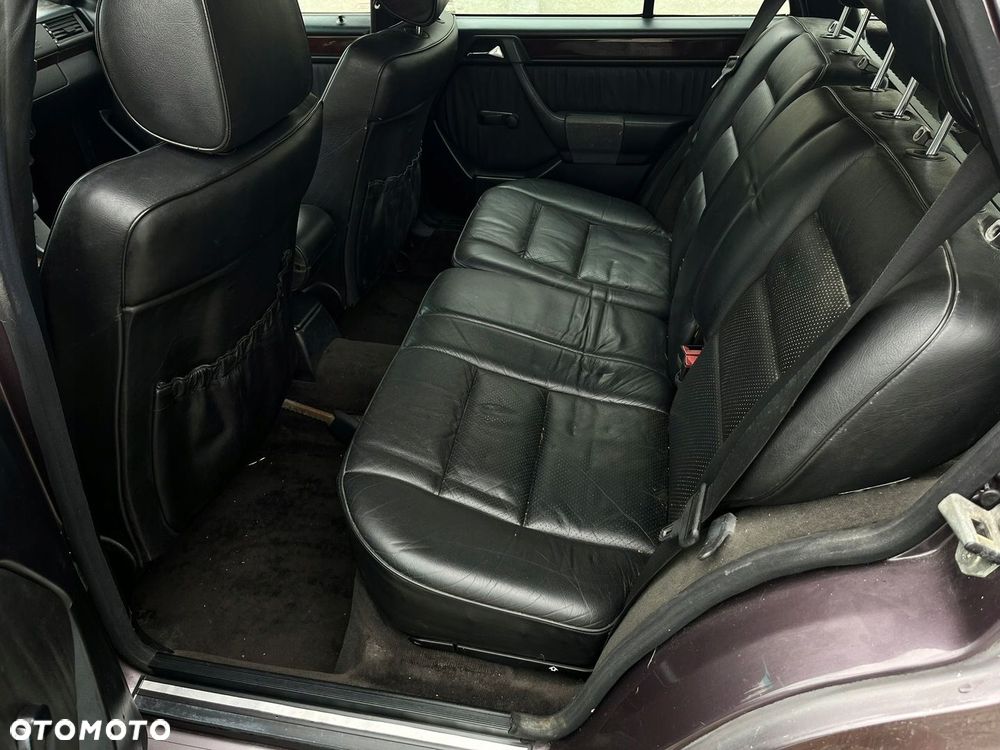 TAPICERKA SKÓRZANA FOTELE KANAPA BOCZKI SKÓRA CZARNA MERCEDES W124 KOMBI - 6