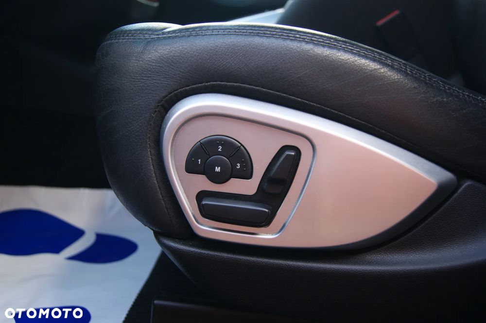 Mercedes-Benz Klasa R 500 4Matic 7G-TRONIC - 21