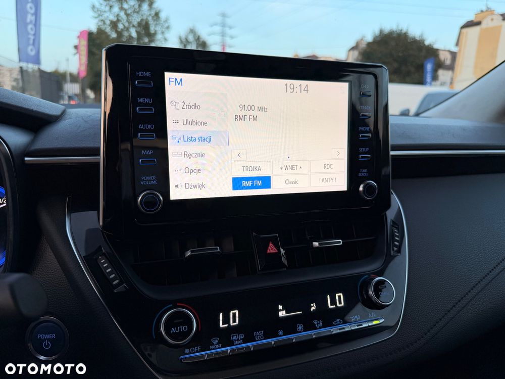 Toyota Corolla 1.8 Hybrid Club - 35