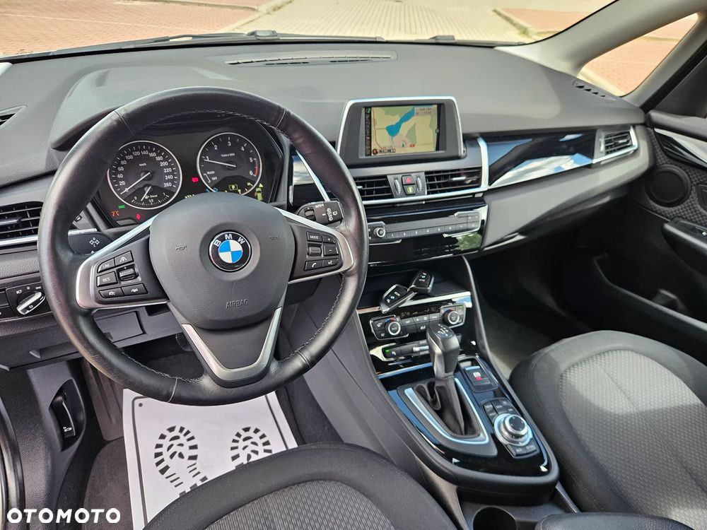 BMW Seria 2 218d Sport-Aut Sport Line - 9