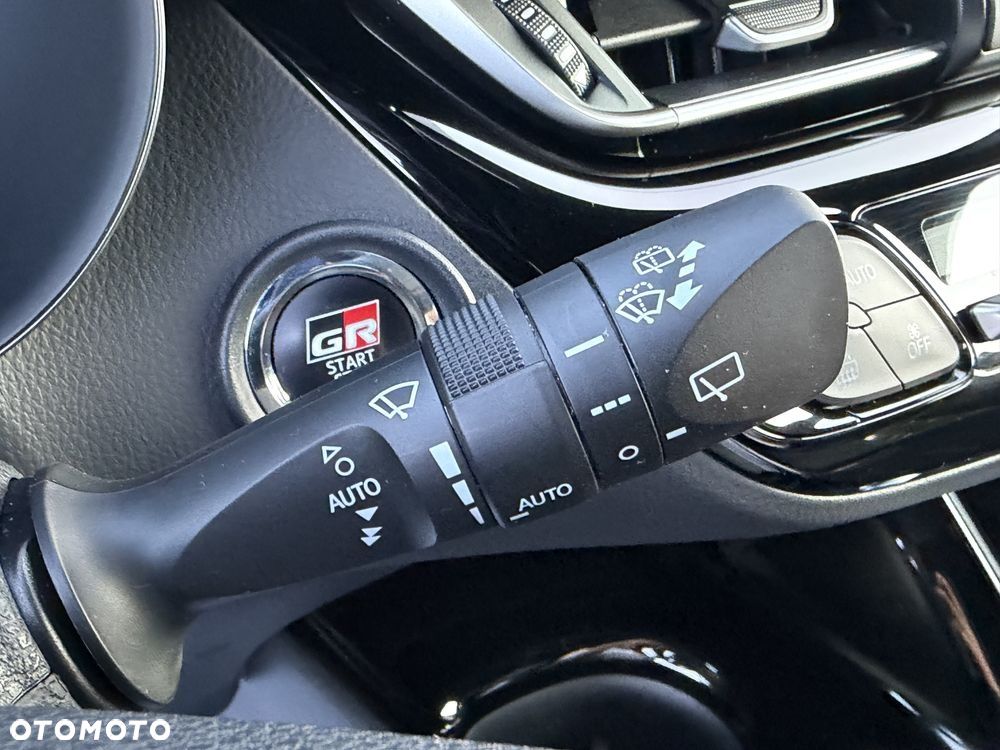 Toyota C-HR 1.8 Hybrid GPF GR Sport - 26