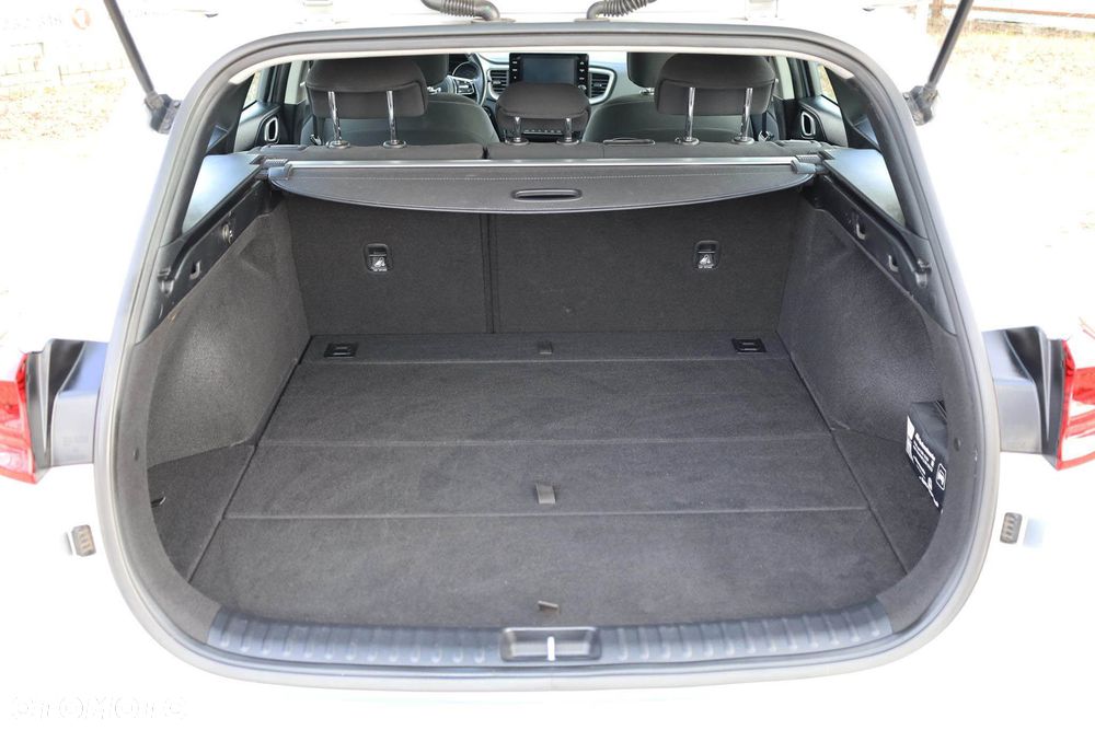 Kia Ceed 1.5 T-GDI M - 38