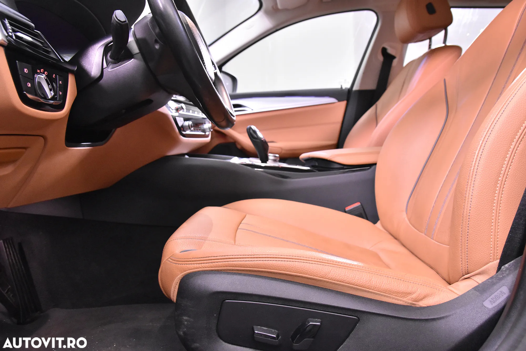 BMW Seria 5 520d Touring Aut. - 24