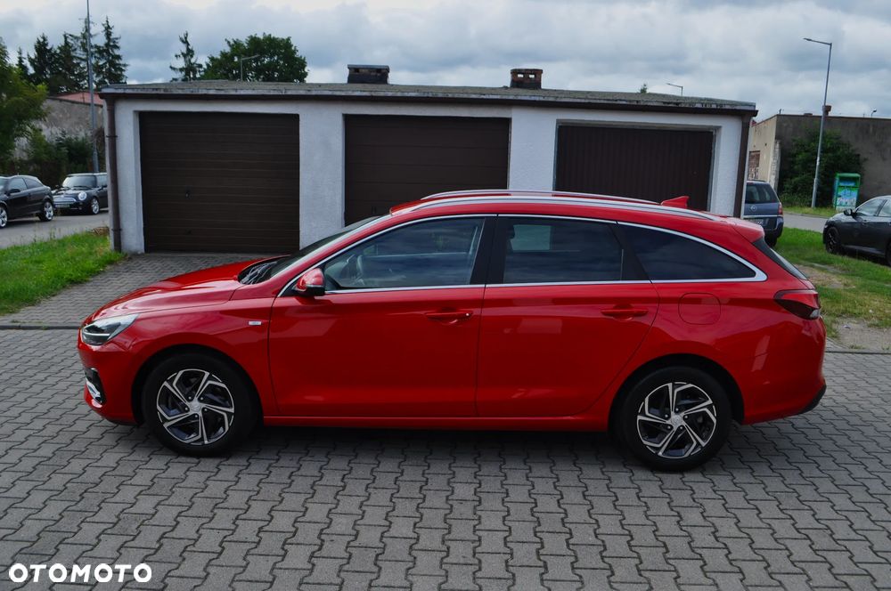 Hyundai i30 1.5 T-GDI 48V Premium DCT - 4