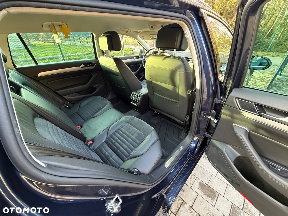 Volkswagen Passat 1.8 TSI BMT Highline - 19