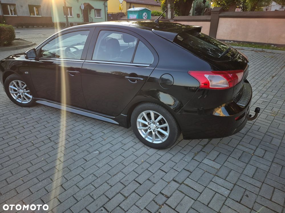 Mitsubishi Lancer - 5