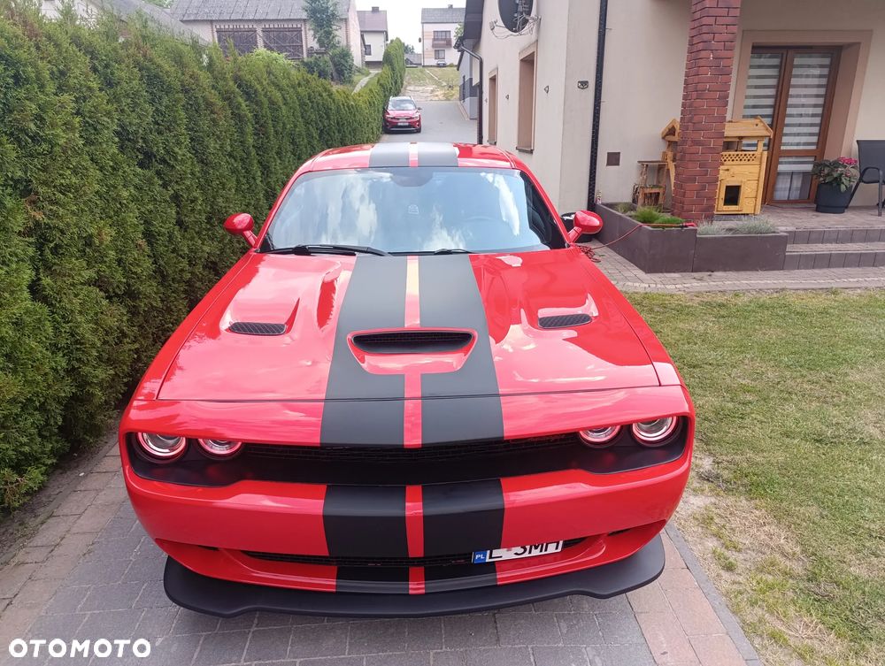 Dodge Challenger - 9