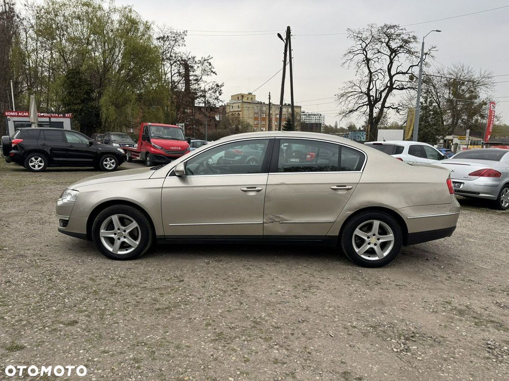 Volkswagen Passat 2.0 FSI Automatik Comfortline - 31
