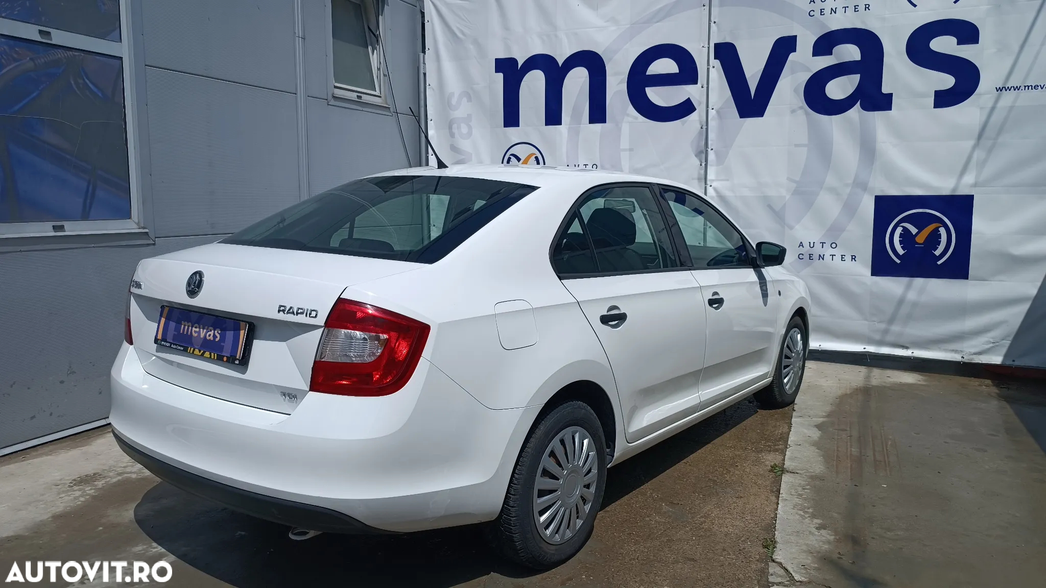 Skoda RAPID 1.6 TDI Active - 2