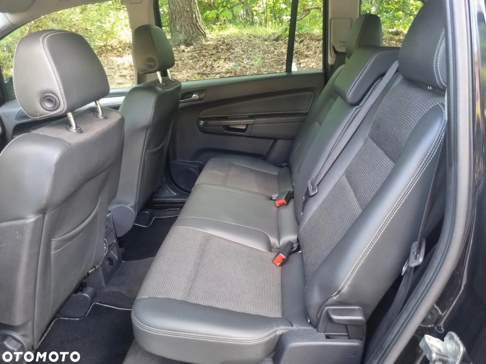Opel Zafira - 11