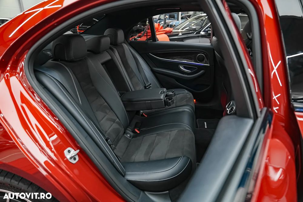 Mercedes-Benz E 300 9G-TRONIC AMG Line - 10