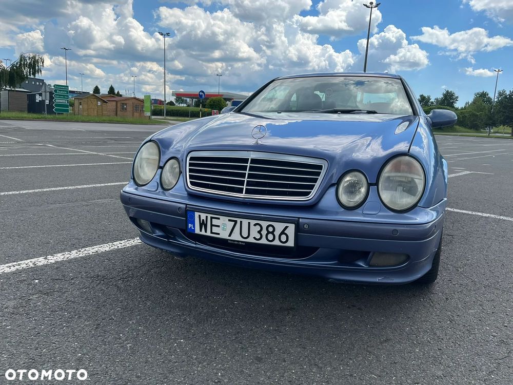 Mercedes-Benz CLK - 3