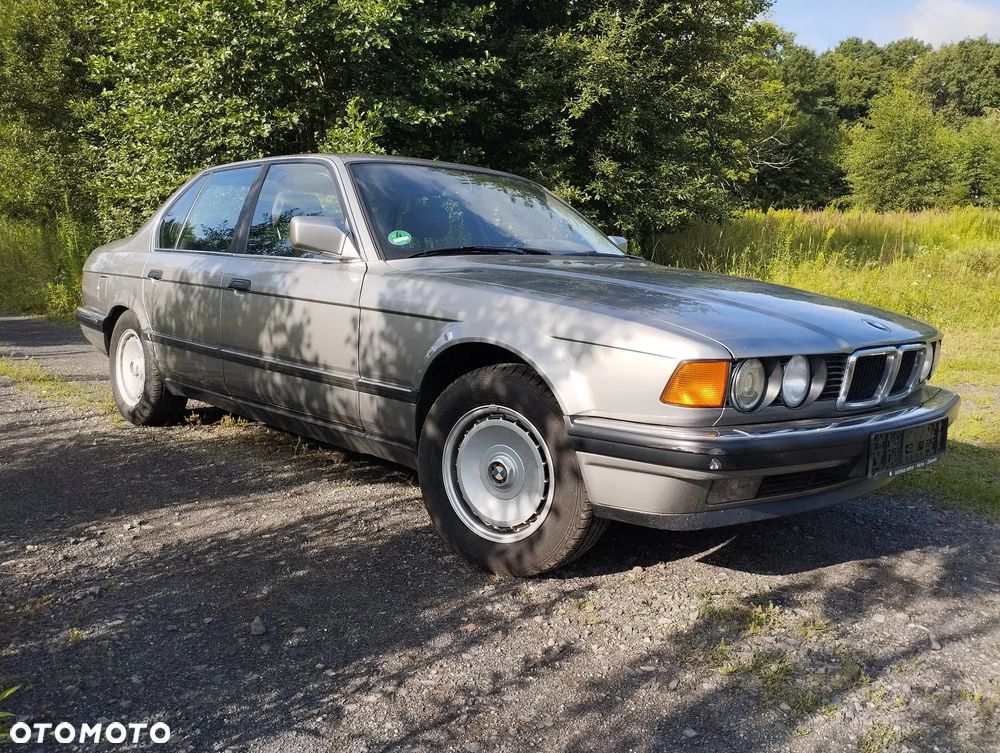 BMW Seria 7 750i - 9