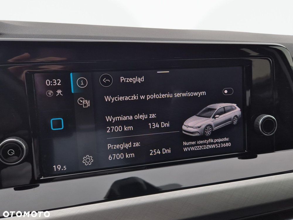 Volkswagen Golf - 22