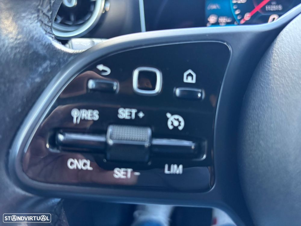 Mercedes-Benz CLA 180 d Shooting Brake AMG Line Aut. - 25